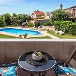 Apartament Beautiful In With Swimming Pool Medulin