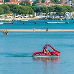 Apartament Beautiful In With Swimming Pool *
