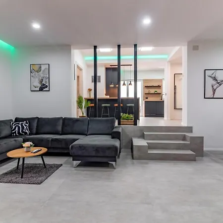 Amazing In With Kitchen
